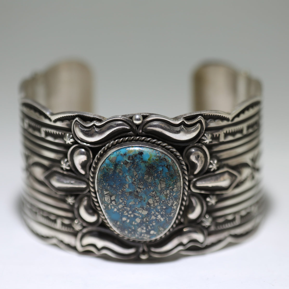 Ithaca peak turquoise Bracelet by Andy Cadman 5-3/4 – Gallup Trading