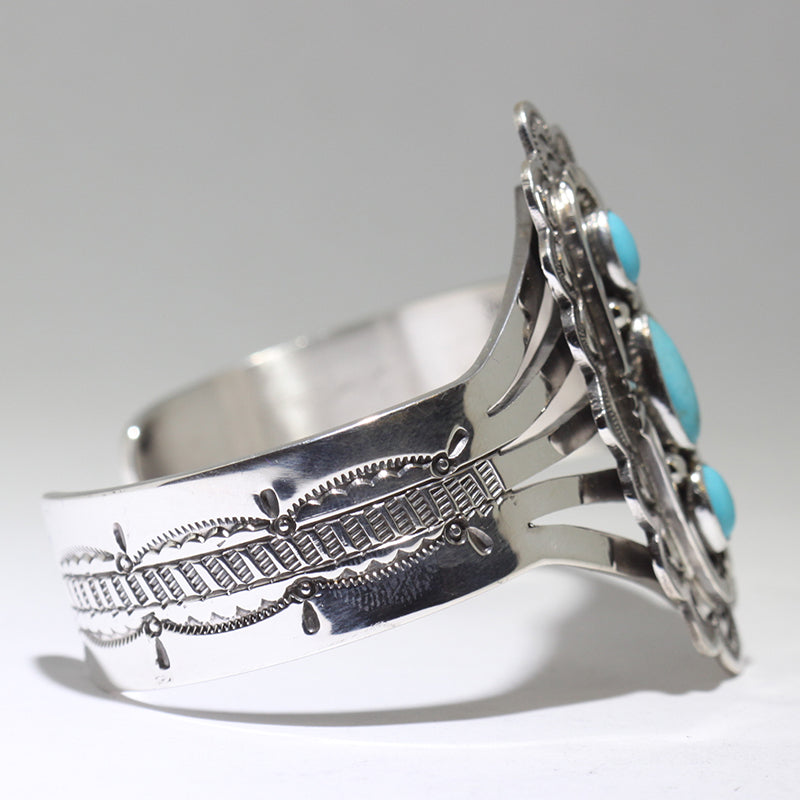 Sleeping Beauty Bracelet by Eula Wylie 5-1/2"