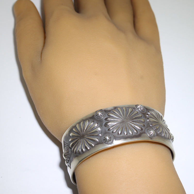 Silver Bracelet by Elvira Bill 5-3/4"