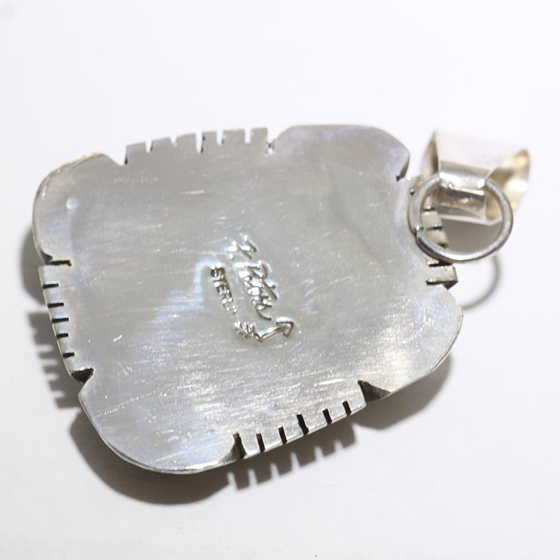 Damale Pendant by Fred Peters
