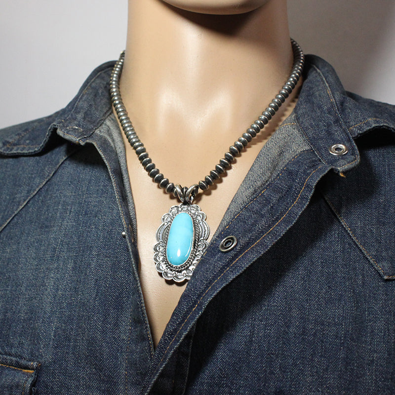 S/B Pendant by Sunshine Reeves
