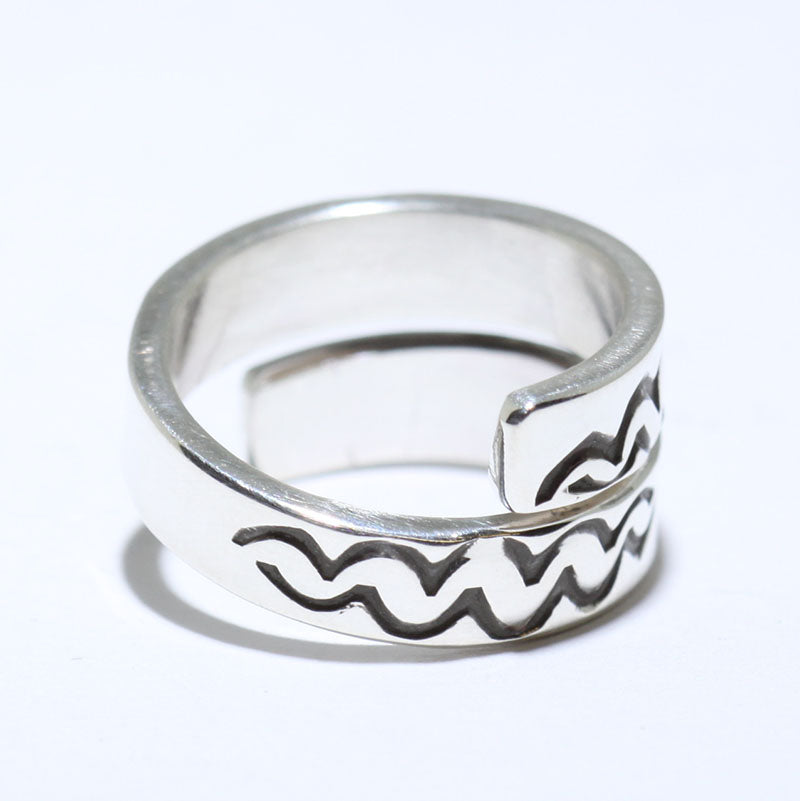 Silver Ring by Steve Yellowhorse- 4.5