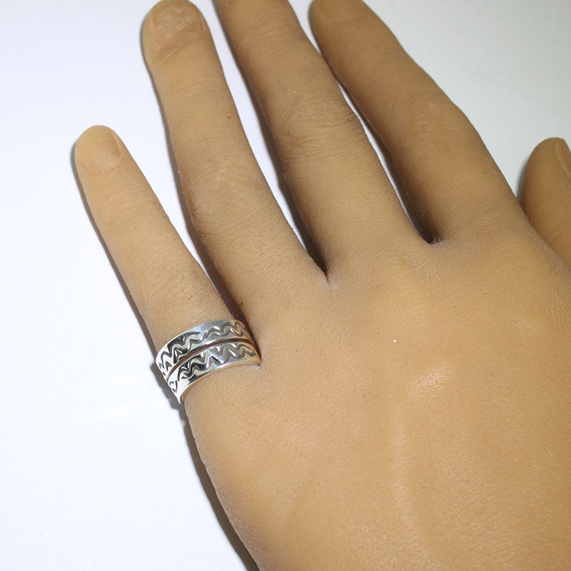 Silver Ring by Steve Yellowhorse- 4.5