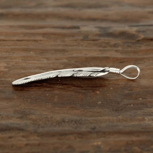 NAVAJO／ Harvey Mace／sterling silver／フェザー Feather Pendant by Harvey Mace – Gallup Trading