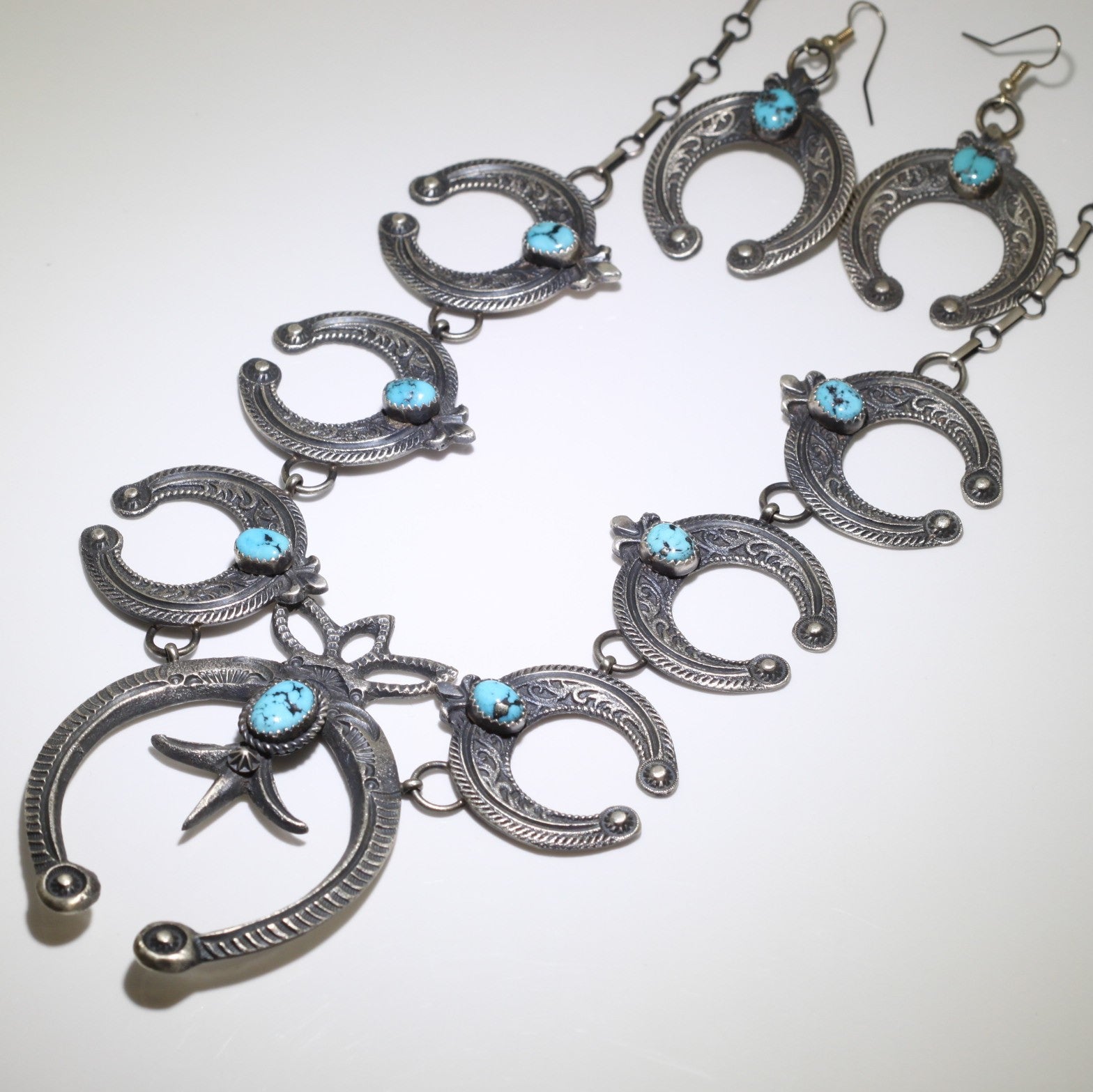 Naja chain necklace set