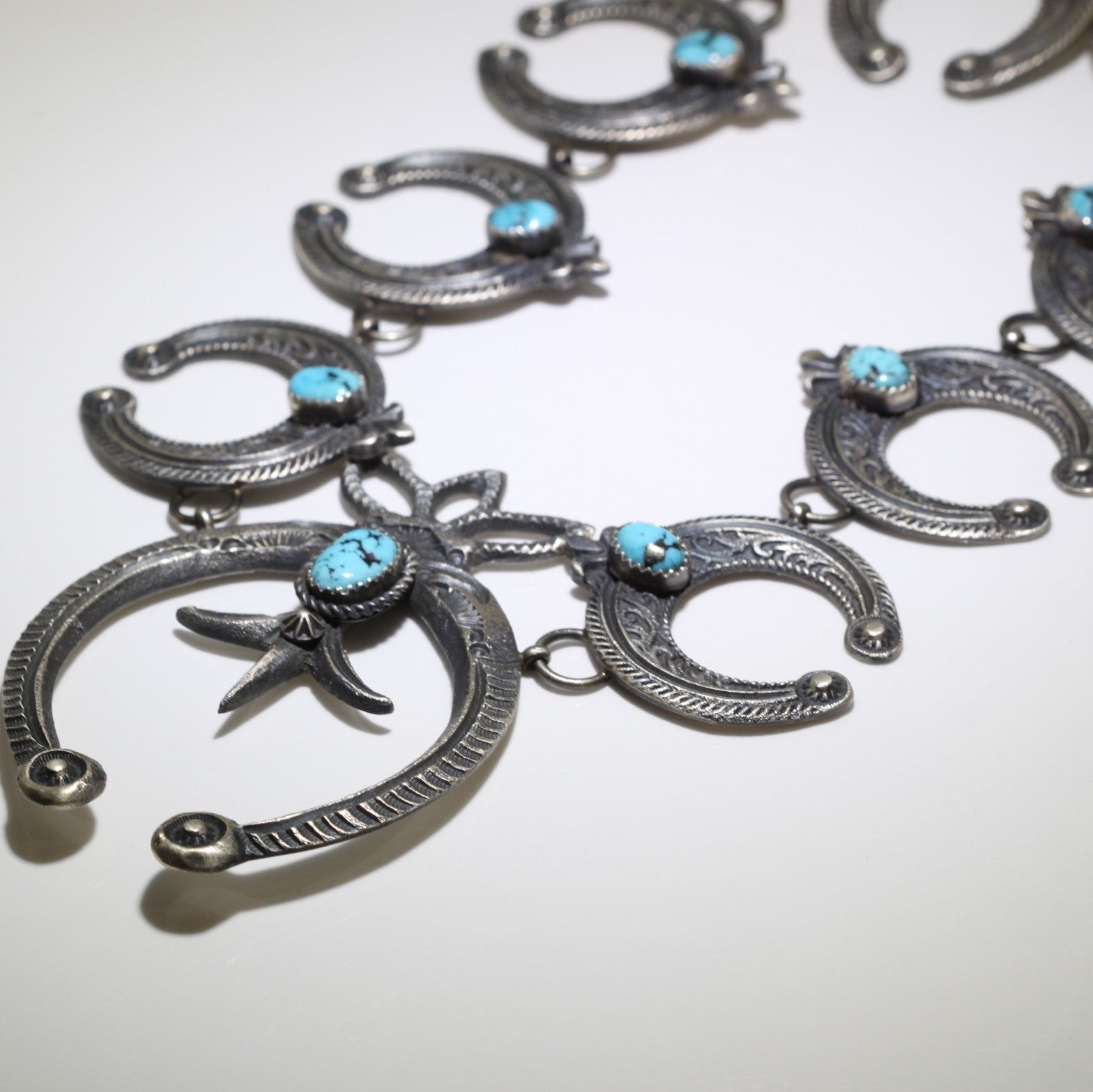 Naja chain necklace set