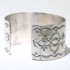 White Buffalo Bracelet by Arnold Goodluck 5-1/2"