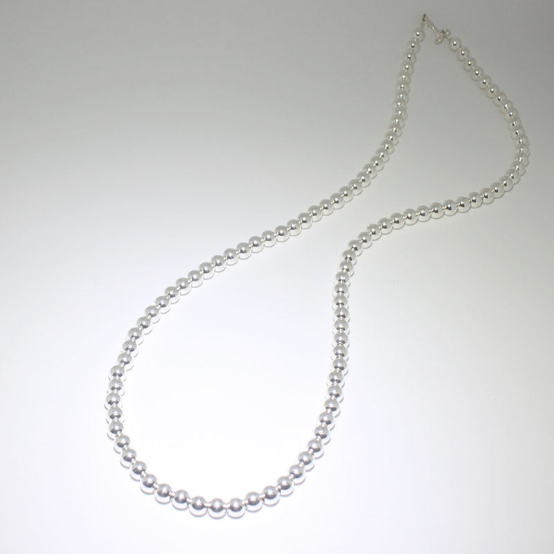 Shiny Navajo Pearl Necklace by Reva Goodluck