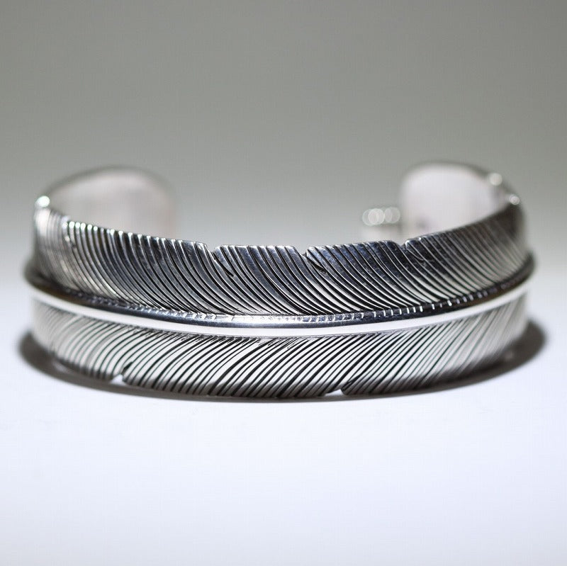 Feather Bracelet by Harvey Mace (0.75")