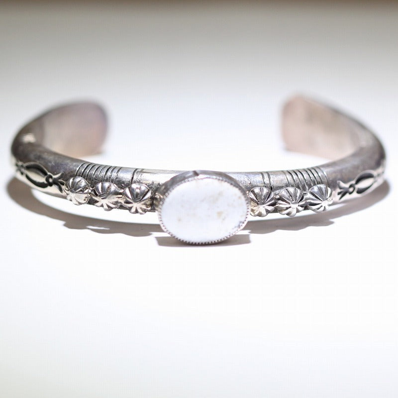 White Buffalo Bracelet 5-3/4inch