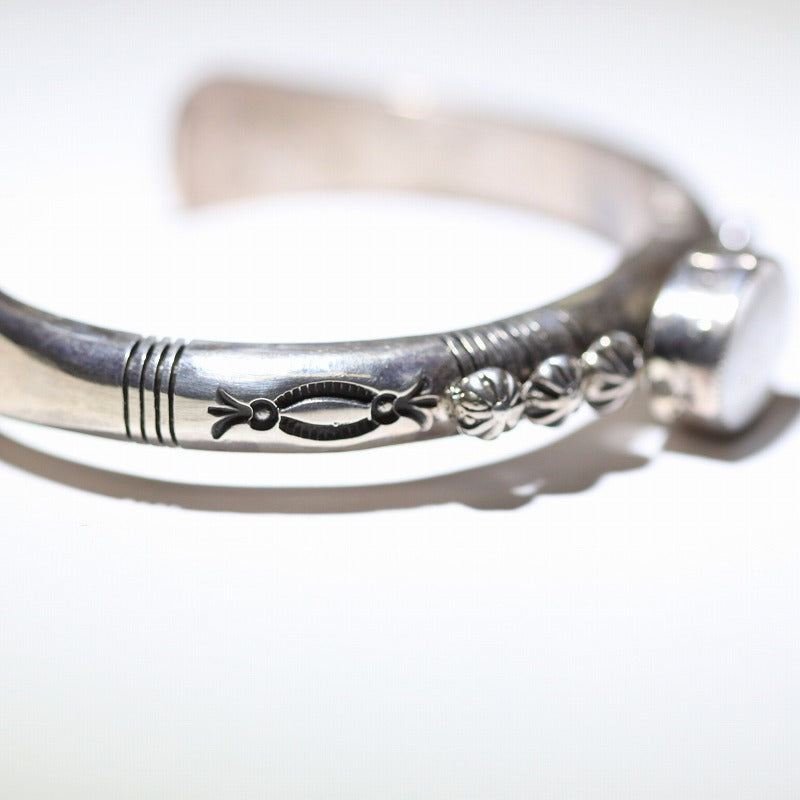 White Buffalo Bracelet 5-3/4inch