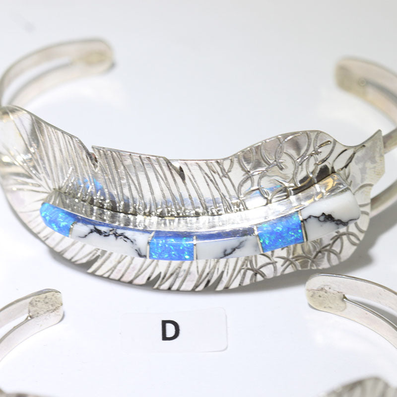 Feather Bracelet by Avery Norton 5-3/8"