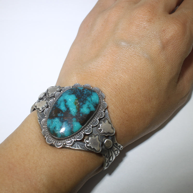 Chinese Bracelet by Shelia Tso 4-7/8"