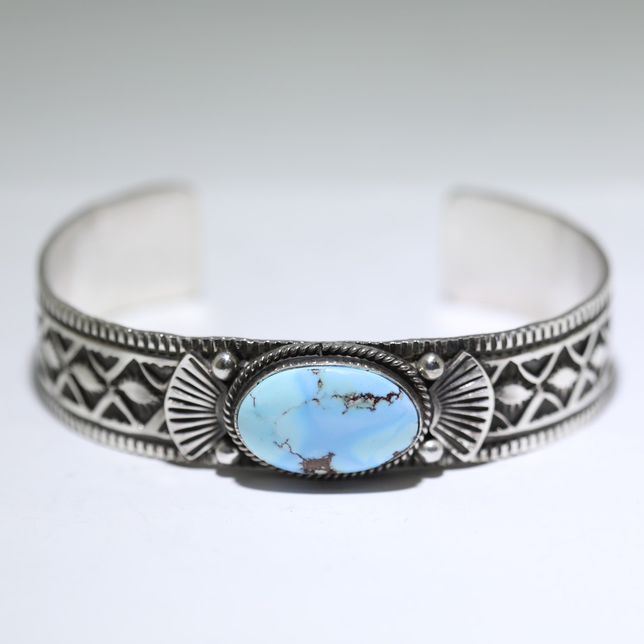Navajo - Sunshine Reeves – Gallup Trading Navajo - Sunshine Reeves – Gallup Trading