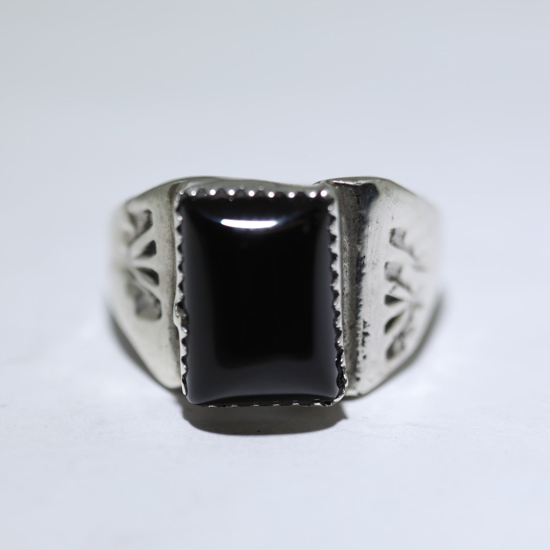 Onyx Ring by Navajo-10 – Gallup Trading