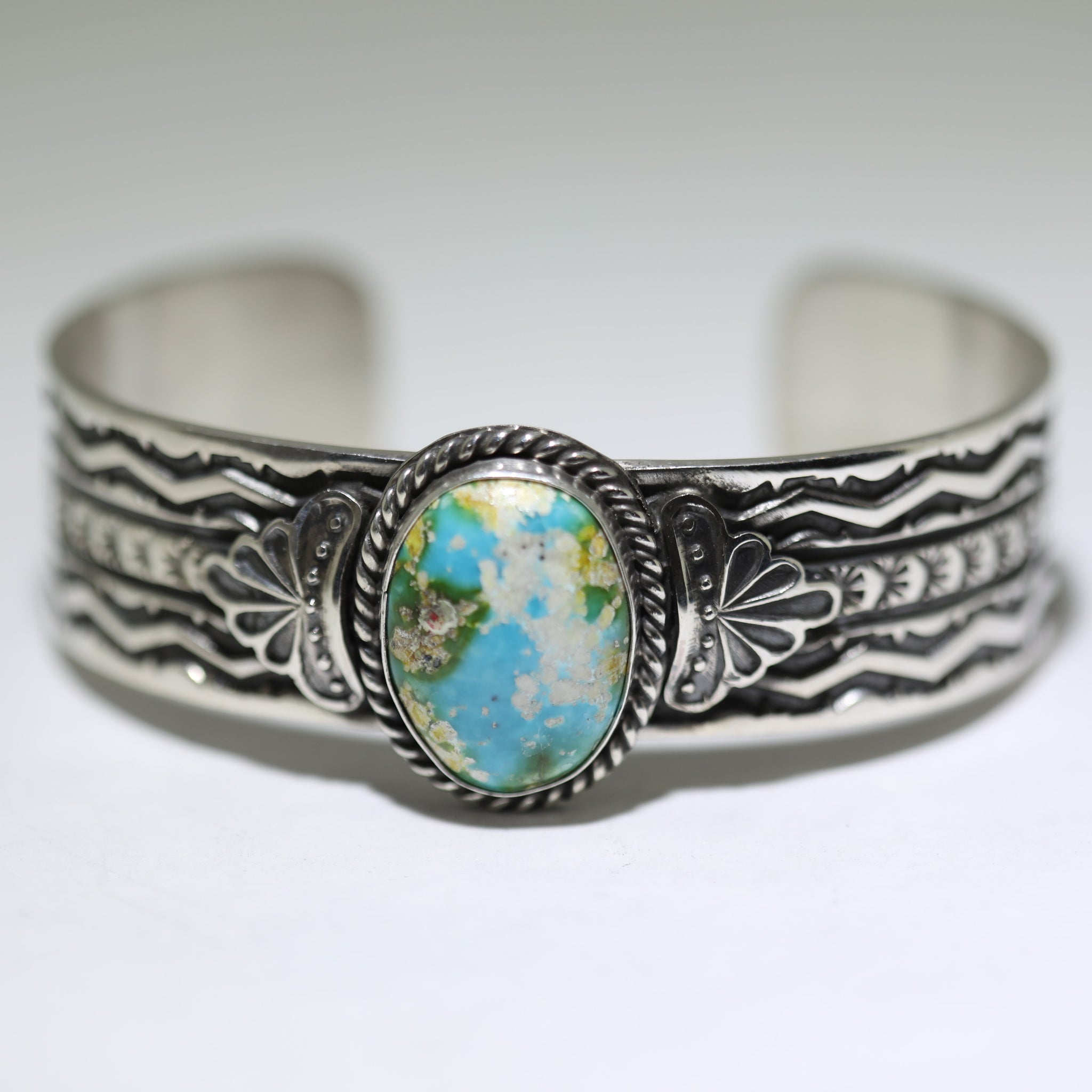 Navajo - Sunshine Reeves – Gallup Trading