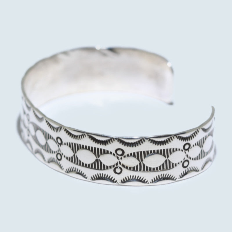 Silver bracelet by Kinsley Natoni 5-3/4inch